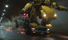 大黄蜂电影,勇敢启程，守护地球的钢铁战士