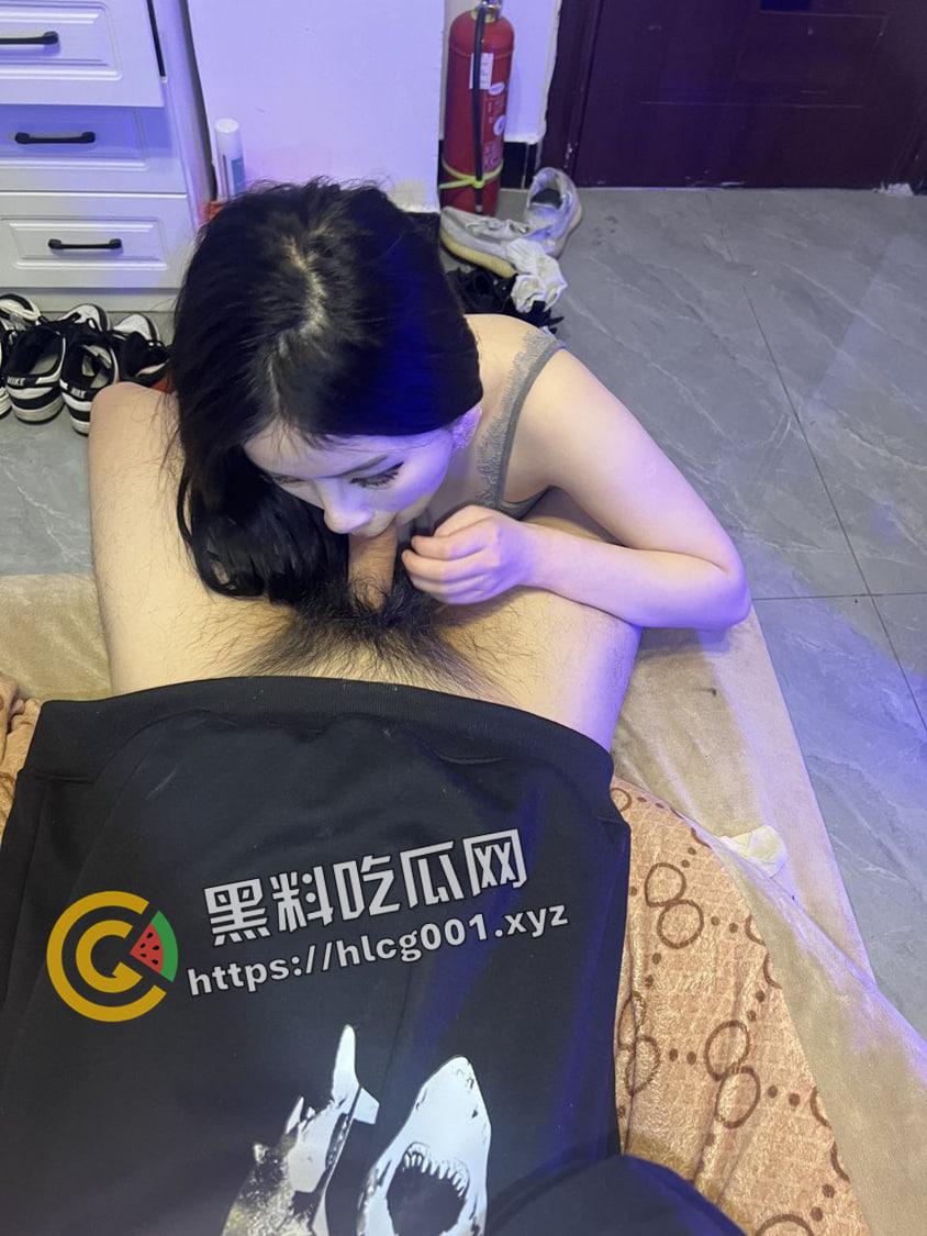 推特【少御的狗】调教超嫩女M模特小母狗 深喉颜射 一脸嫌弃的样子更让人兴奋了 内部资源流出-5